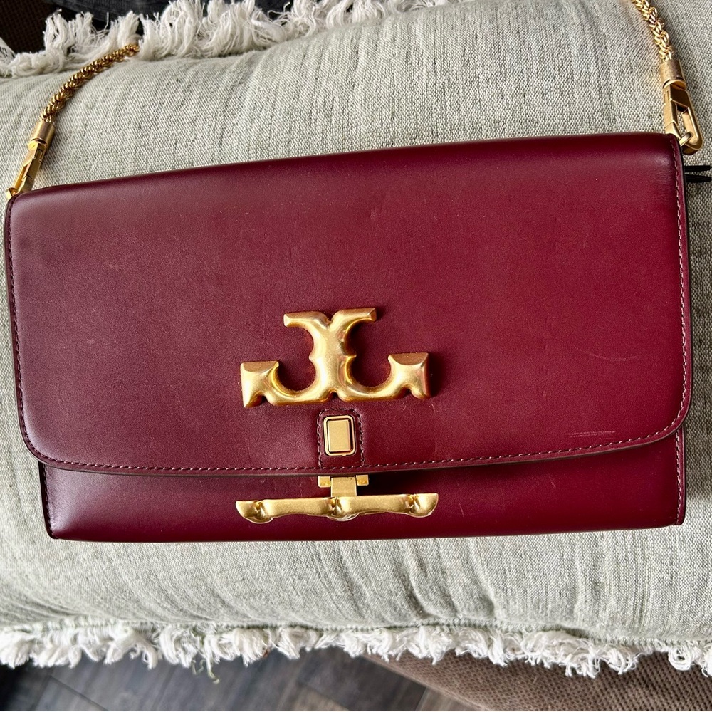 Tory Burch Eleanor Clutch in Claret - Picture 7 of 11